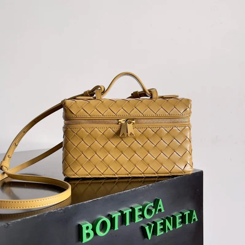BOTTEGA VENETA WOVEN ZIPPER - Zabcart