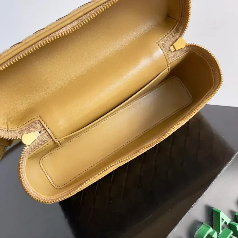 BOTTEGA VENETA WOVEN ZIPPER - Zabcart
