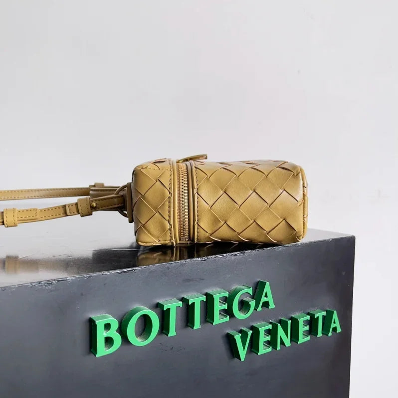 BOTTEGA VENETA WOVEN ZIPPER - Zabcart