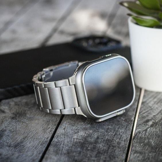 ULTRA2 SMART WATCH + 3 EXTRA STRAPS - Zabcart