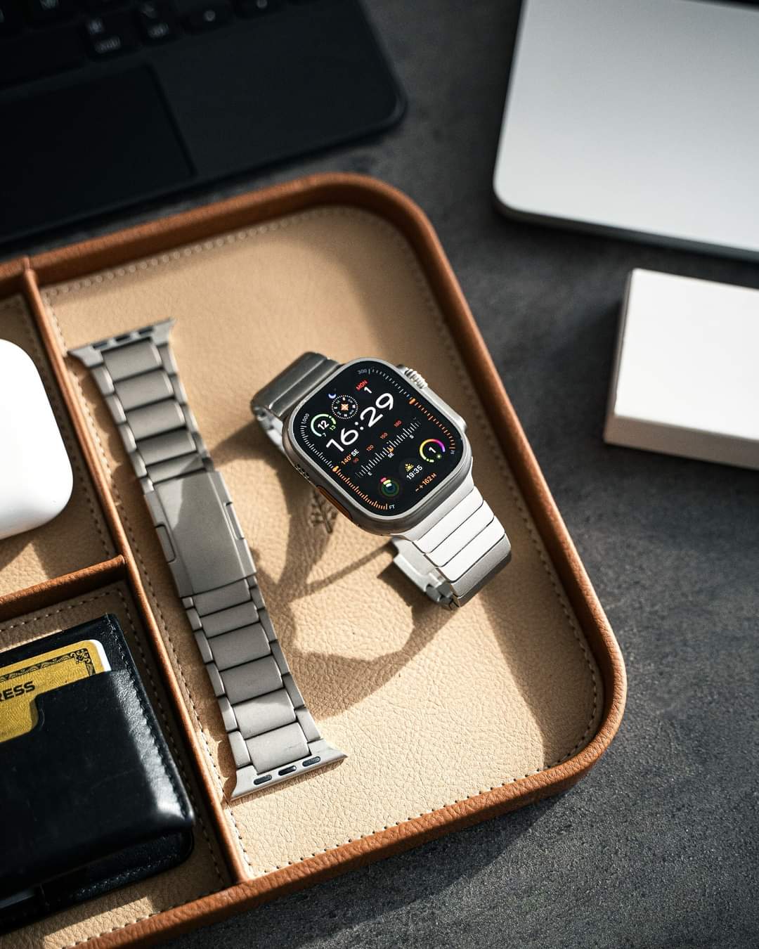 ULTRA2 SMART WATCH + 3 EXTRA STRAPS - Zabcart
